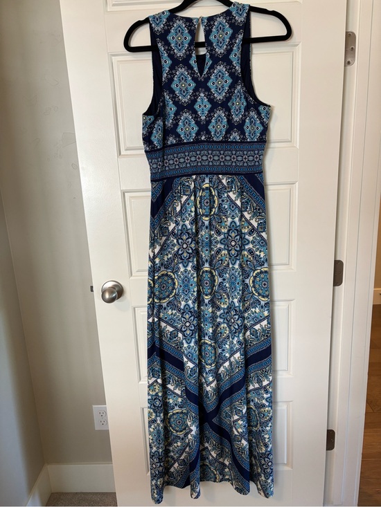 London Times Dresses & Skirts - London Times Navy and Light Blue Printed Maxi Dress